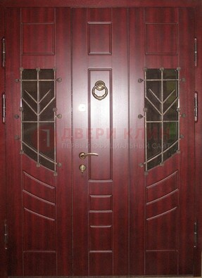 Парадная дверь со вставками из стекла и ковки ДПР-34 в загородный дом в Шатуре