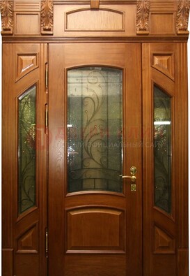 Парадная дверь со стеклянными вставками и ковкой ДПР-36 для дома в Шатуре