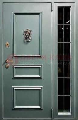 Зелёная металлическая дверь со стеклом ДС-65 в Шатуре
