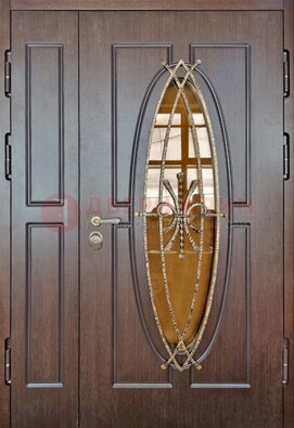 Полуторная металлическая дверь со стеклом и ковкой ДСК-108 в Шатуре