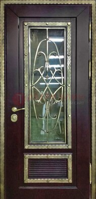 Темная уличная дверь порошок со стеклом и ковкой ДСК-167 в Краснодаре