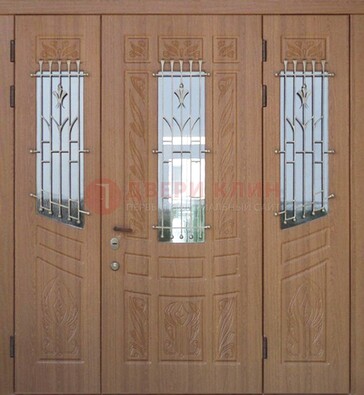 Резная полуторная железная дверь с массивом и стеклом ДСК-254 в Шатуре