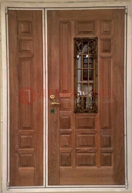 Стальная дверь со стеклом и ковкой ДСК-68 в общественное здание в Шатуре