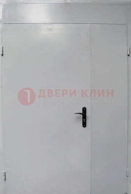 Белая металлическая тамбурная дверь ДТМ-5 в Шатуре