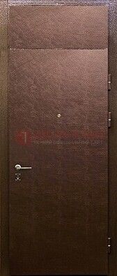 Коричневая стальная дверь с винилискожей ДВ-24 в Шатуре