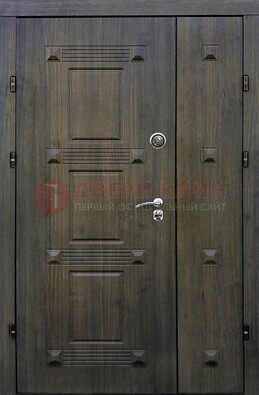 Железная двухстворчатая филенчатая дверь с виноритом ДВТ-143 в Шатуре