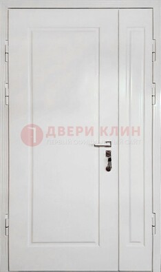 Полуторная металлическая дверь с МДФ в белом цвете ПЛ-24 в Шатуре